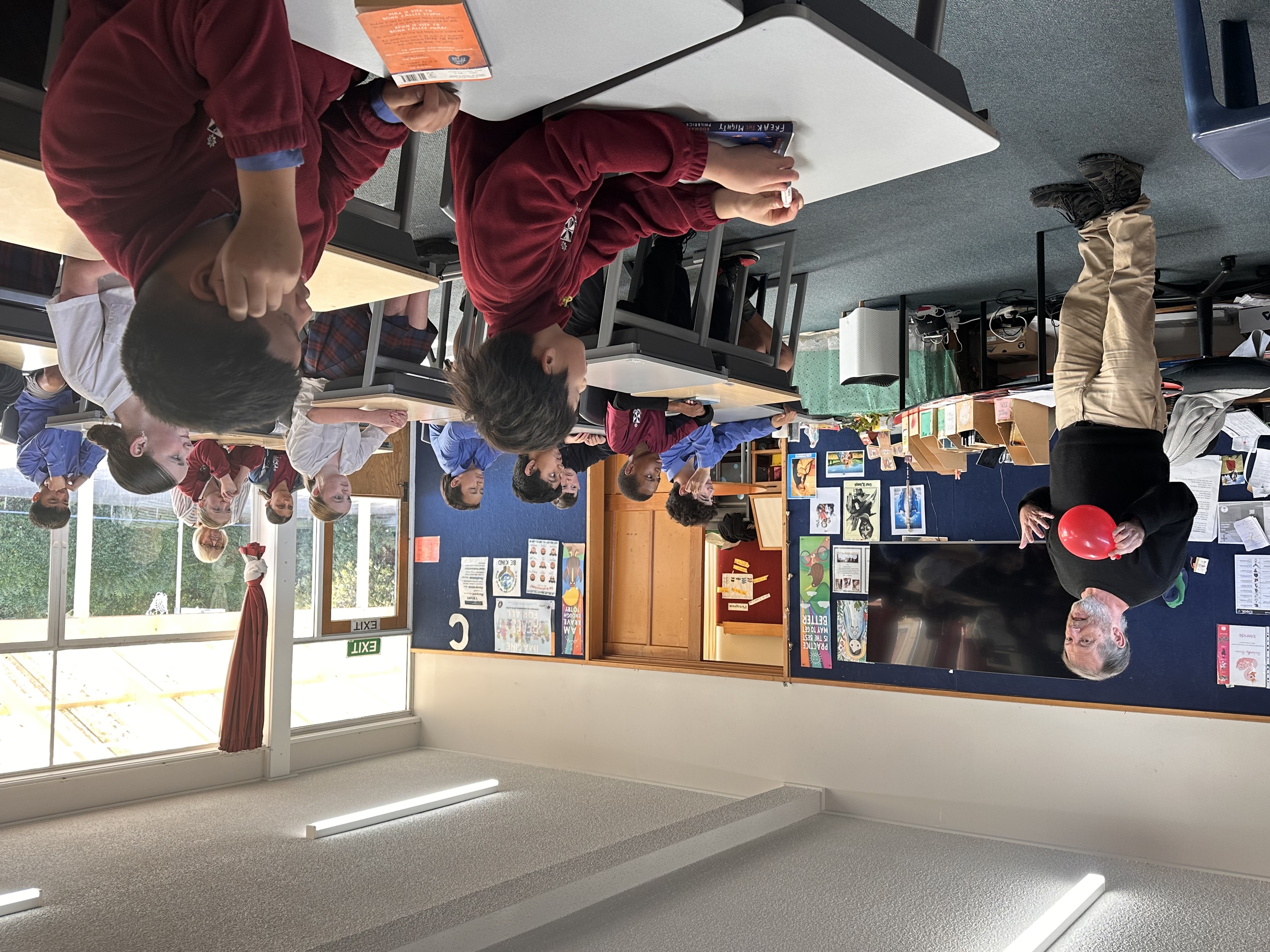 Dr Ian Longley With St Joseph’S School Students May 2026. Photo Ayushi Kachhara