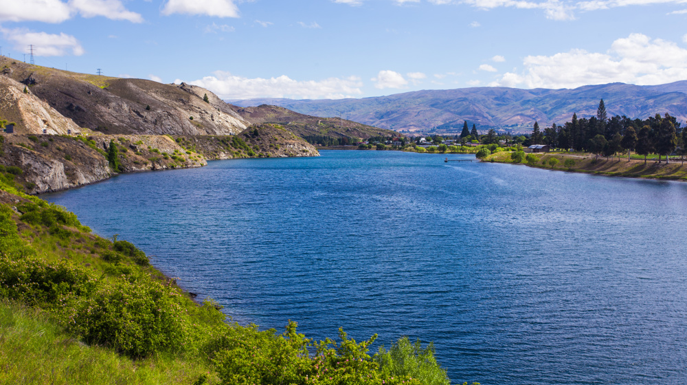 Cromwell Town And Kawarau River Near Lake Dunstan View From The Bruce Jackson Lookout, Central Otago Adobestock 130019577