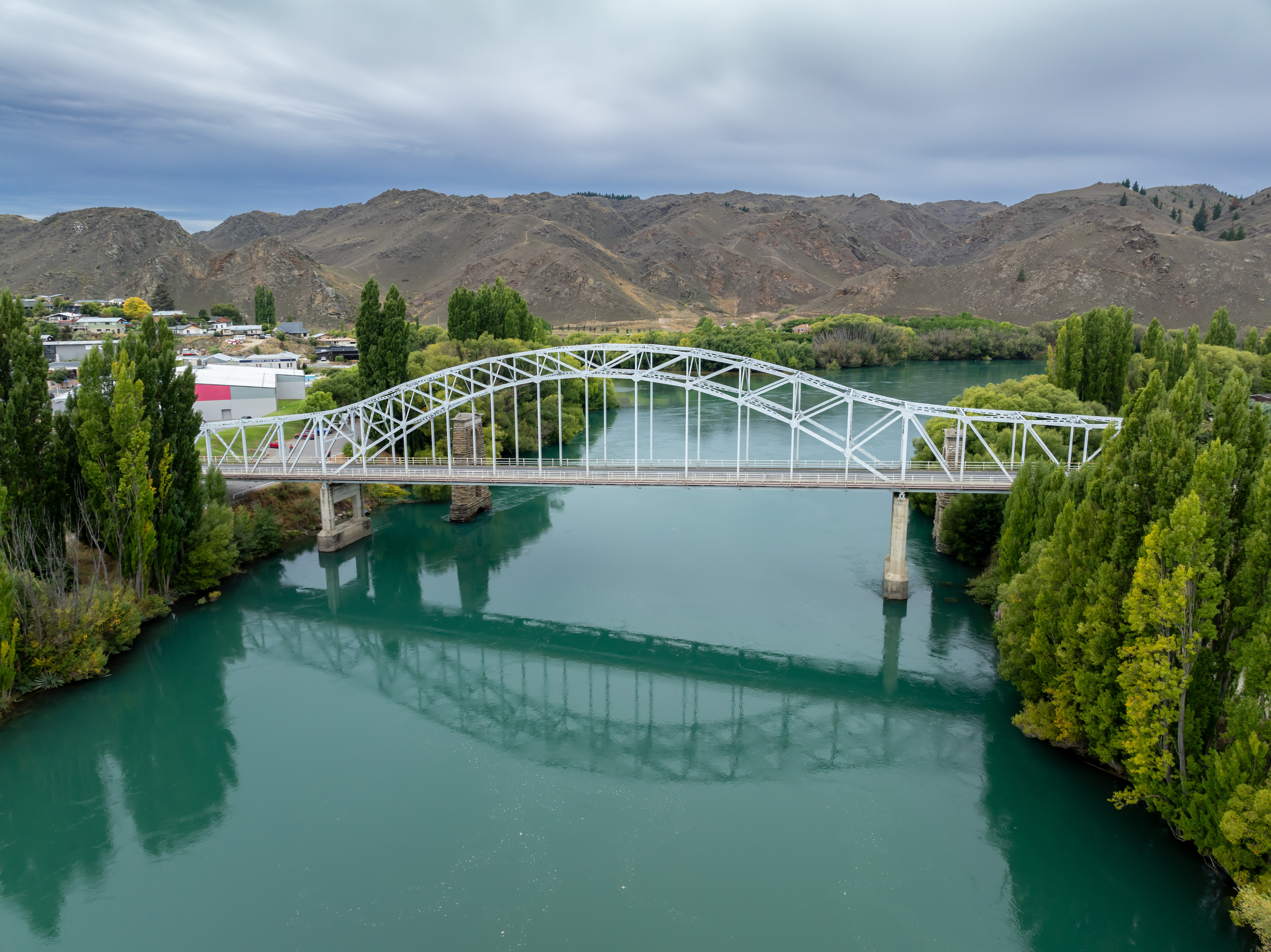 Alexandra Bridge Crossing The Clutha River Adobestock 834453661