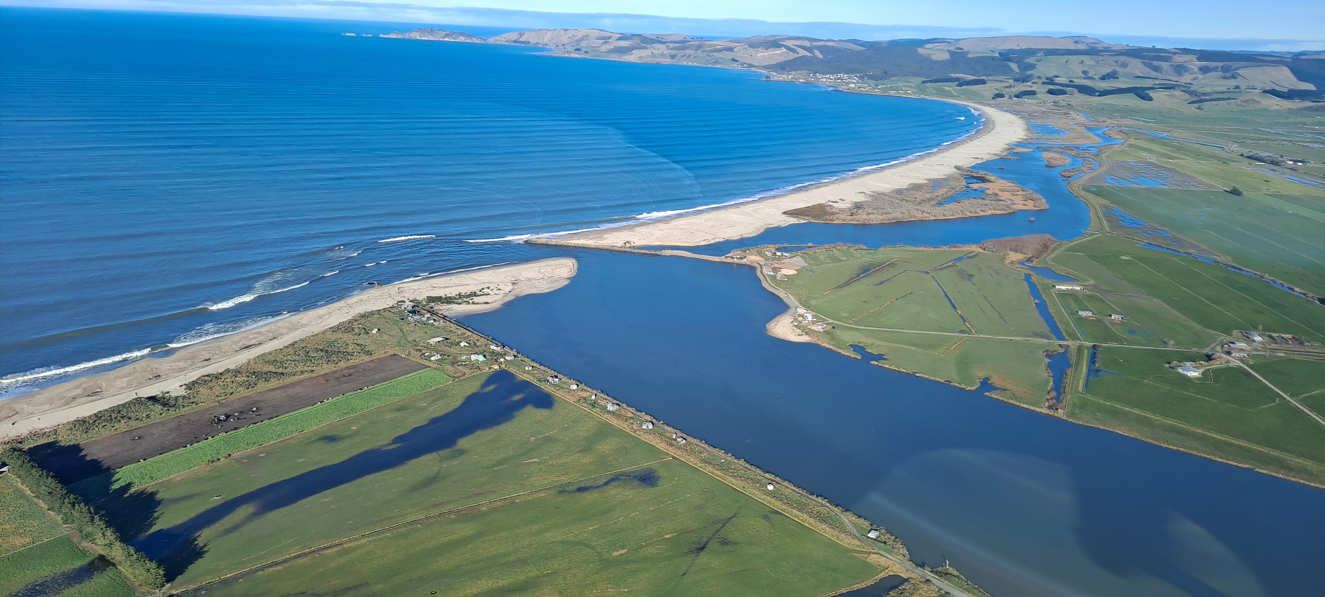 clutha-delta-koau-mouth-pūerua-river-looking-towards-molyneux-bay.jpg